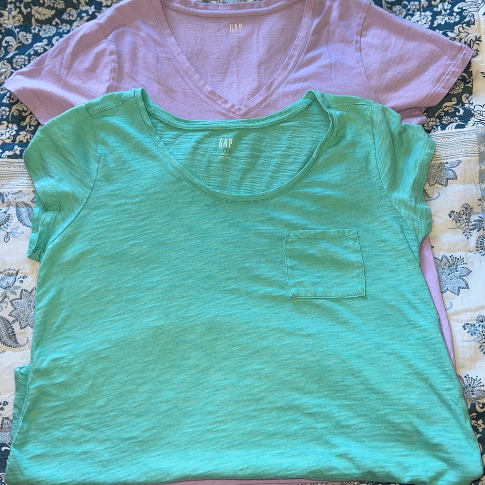 GAP Women's Short Sleeve Tee Set in Green and Purple